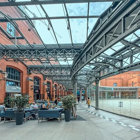 Maraton Gardens - Modern In Central - Old Town