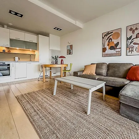 Maraton Gardens - Modern In Central - Old Town