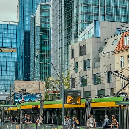 Maraton Gardens - Modern In Central - Old Town